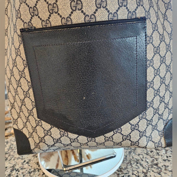 Authentic GUCCI Tote - Picture 4 of 11